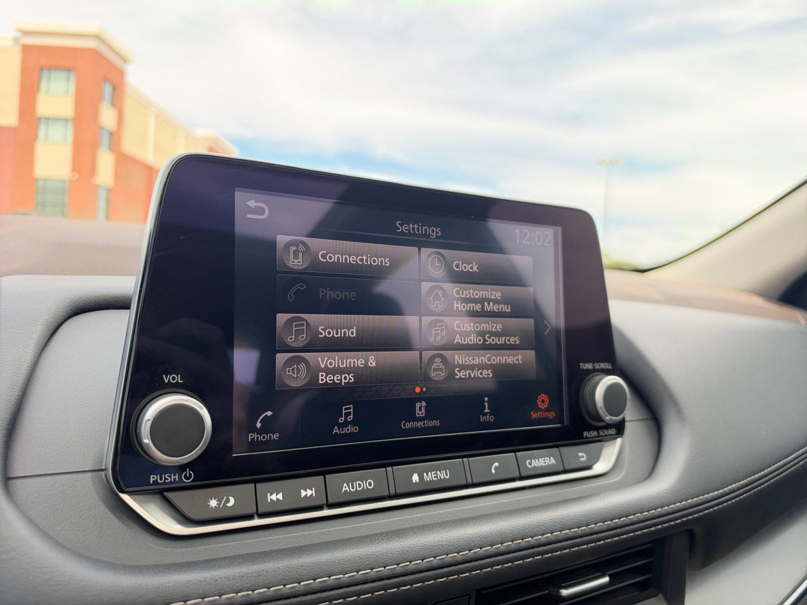 Used 2023 Nissan Rogue SV w/ SV Premium B Package FWD image 28