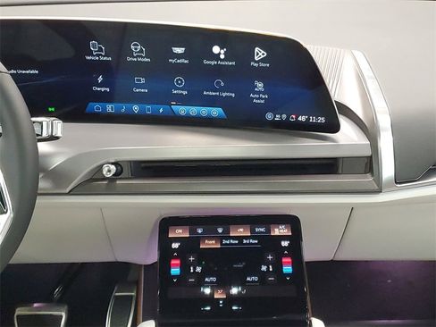 New 2026 Cadillac Vistiq Sport w/ LPO, Floor Liner Package image 24