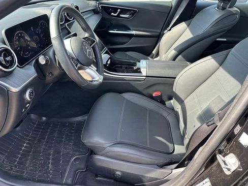 Used 2025 Mercedes-Benz C 300 4MATIC Sedan image 19