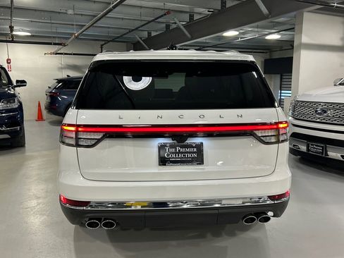 Used 2026 Lincoln Aviator Reserve w/ Illumination Package AWD/4WD image 3