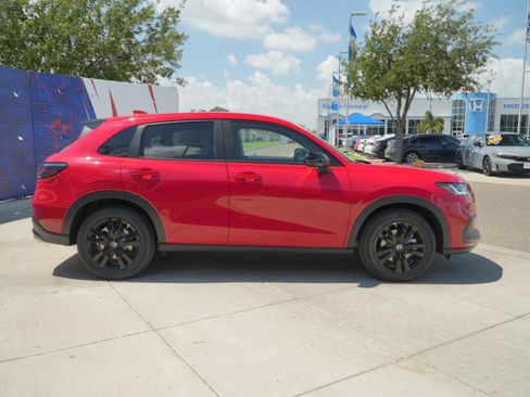 New 2027 Honda HR-V Sport image 4