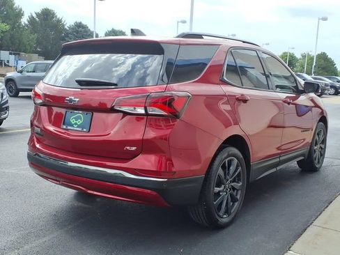 Used 2023 Chevrolet Equinox RS FWD image 4