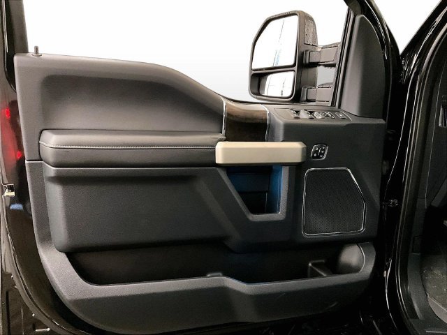 Used 2022 Ford F250 Lariat w/ Lariat Ultimate Package AWD/4WD image 22
