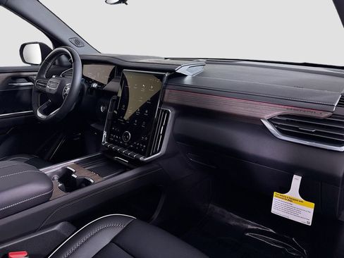 New 2026 GMC Acadia Denali w/ Super Cruise Package image 31