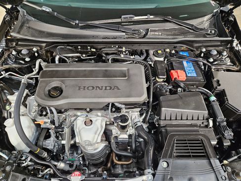 Used 2025 Honda Civic Sport image 19