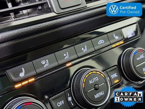 Certified 2023 Volkswagen Taos SEL AWD/4WD image 20