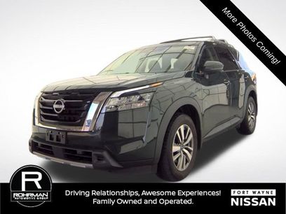 Used 2024 Nissan Pathfinder SL