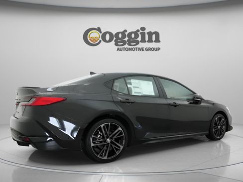 New 2026 Toyota Camry XSE FWD image 18