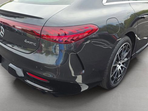 Used 2024 Mercedes-Benz EQS 580 580 image 11