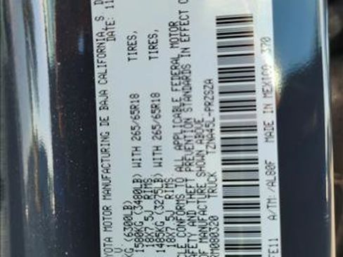 Used 2024 Toyota Tacoma TRD Sport w/ TRD Sport Upgrade Package image 23