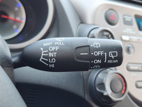 Used 2011 Honda Fit image 20