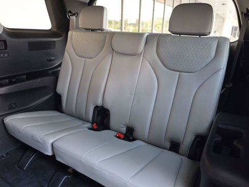 Used 2022 Hyundai Palisade SEL w/ 8P Bench Seat Package FWD image 24