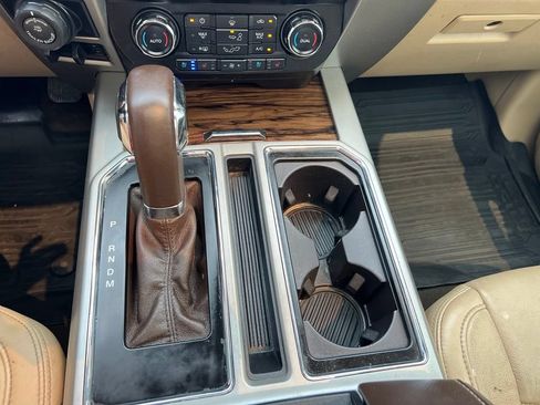 Used 2019 Ford F150 Lariat AWD/4WD image 32