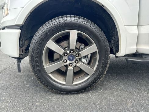 Used 2017 Ford F150 XLT w/ Equipment Group 302A Luxury AWD/4WD image 27