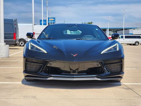 Used 2024 Chevrolet Corvette Stingray Preferred Cpe w/ Z51 Performance Package RWD image 2