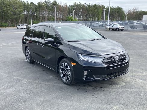 New 2026 Honda Odyssey Elite image 2
