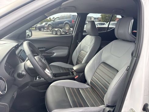 Used 2023 Nissan Kicks SR w/ SR Premium Package FWD image 21