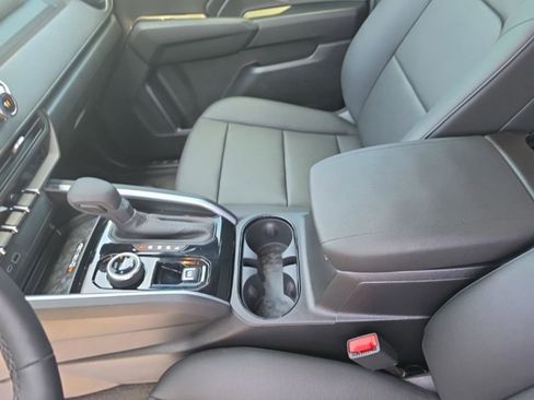 Used 2026 Chevrolet Colorado Trail Boss image 18