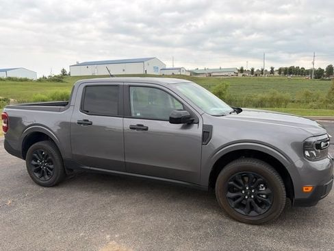 Used 2023 Ford Maverick XLT w/ XLT Luxury Package FWD image 3