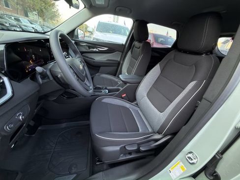 New 2026 Chevrolet TrailBlazer LT w/ Driver Confidence Package FWD image 18