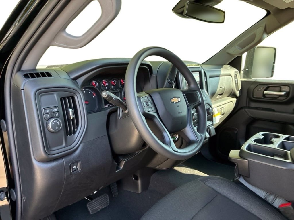 New 2026 Chevrolet Silverado 2500 Custom w/ Custom Value Package RWD image 17
