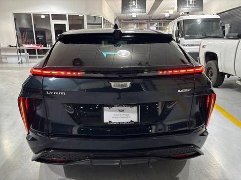 Certified 2026 Cadillac Lyriq V w/ LPO, Floor Liner Package AWD/4WD image 7