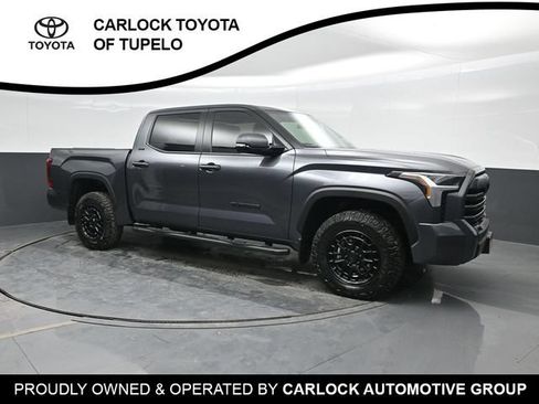 Used 2026 Toyota Tundra SR5 w/ SR5 Convenience Package AWD/4WD image 6