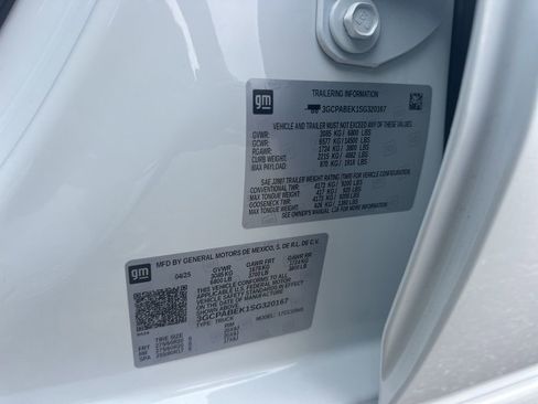 Used 2025 Chevrolet Silverado 1500 Custom image 34