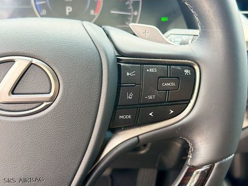 Used 2020 Lexus ES 350 Ultra Luxury w/ Accessory Package 2 FWD image 38