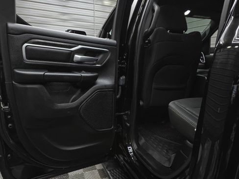 Used 2019 RAM 1500 Big Horn AWD/4WD image 34