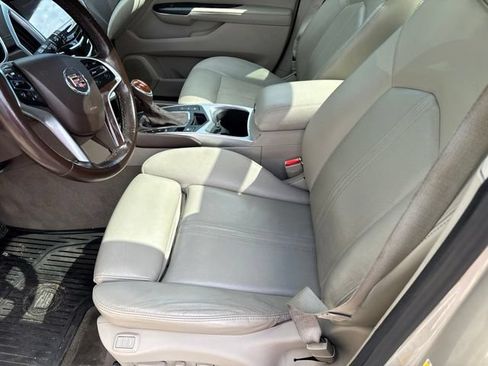 Used 2014 Cadillac SRX Luxury w/ Driver Awareness Package FWD image 2