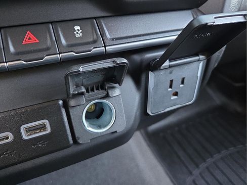 Used 2022 Chevrolet Silverado 1500 Custom image 22