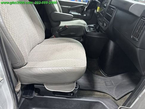 Used 2017 Chevrolet Express 3500 LT w/ LT Preferred Equipment Group image 5