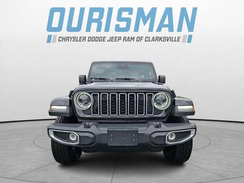 Certified 2025 Jeep Wrangler Unlimited Sahara AWD/4WD image 2