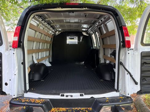 Used 2024 Chevrolet Express 2500 w/ Driver Convenience Package RWD image 16