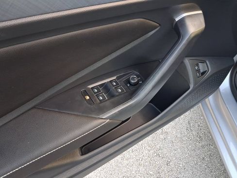 Used 2024 Volkswagen Jetta SE FWD image 17