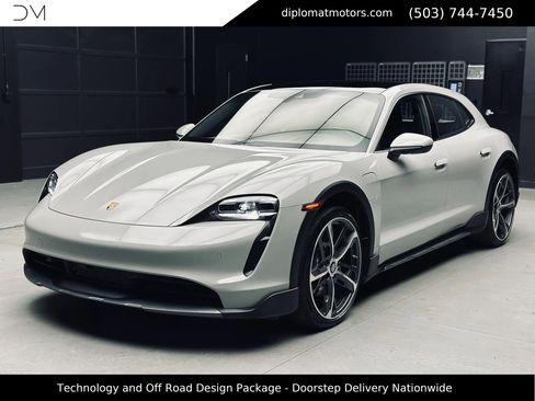 Used 2024 Porsche Taycan 4 Cross Turismo w/ Technology Package (P6F) image 1