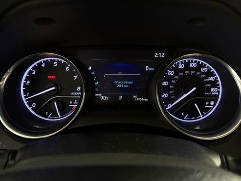 Used 2019 Toyota Camry XLE FWD image 18