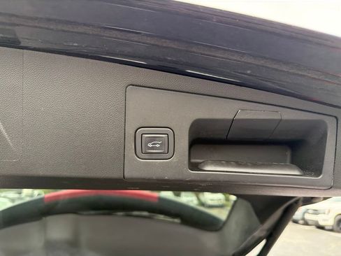 Used 2019 Cadillac XT5 Premium Luxury AWD/4WD image 15