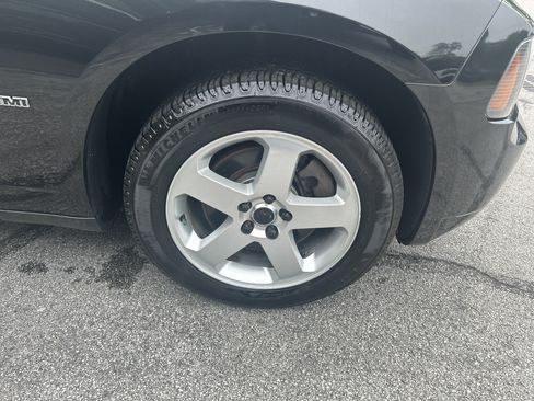 Used 2010 Dodge Charger R/T AWD/4WD image 4