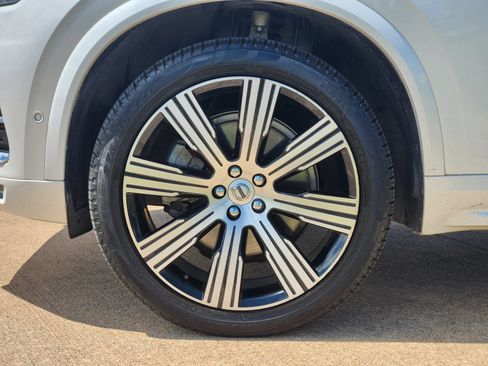Used 2023 Volvo XC90 B6 Ultimate w/ Protection Package Premier AWD/4WD image 14