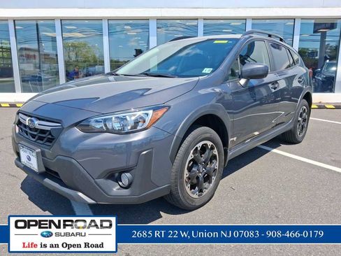 Used 2021 Subaru Crosstrek 2.0i Premium AWD/4WD image 2