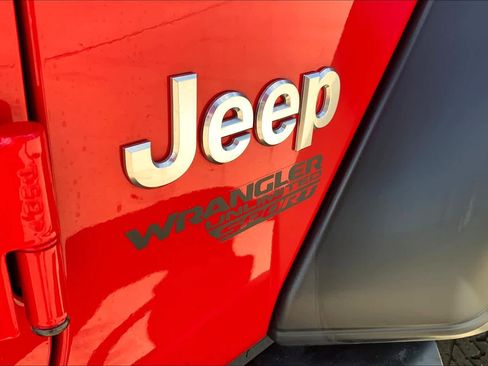 Used 2018 Jeep Wrangler Unlimited Sport image 29