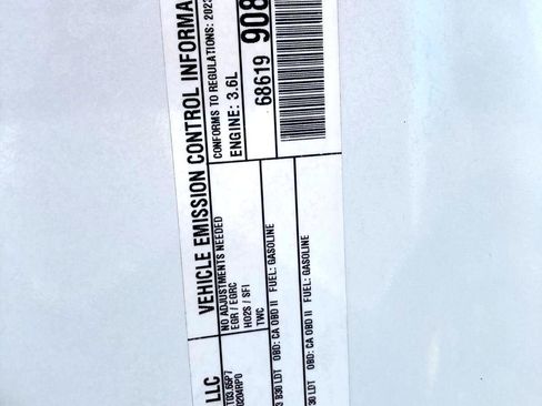 Used 2023 Dodge Durango GT image 39