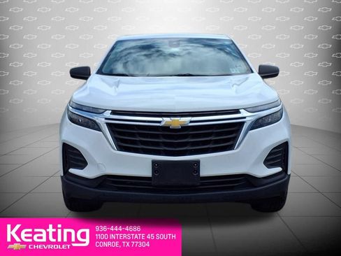 Used 2022 Chevrolet Equinox LS w/ LS Convenience Package AWD/4WD image 3