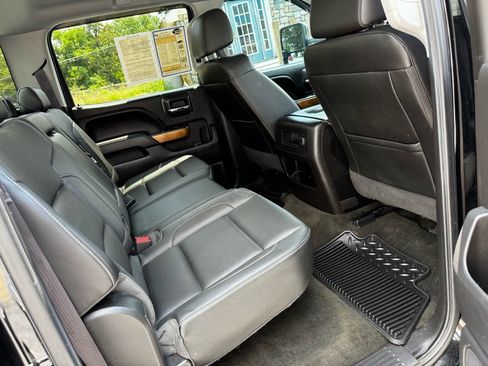 Used 2016 Chevrolet Silverado 3500 LTZ w/ Duramax Plus Package image 28
