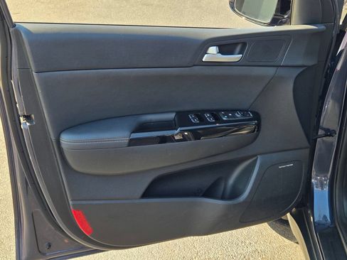 Used 2020 Kia Sportage EX w/ Option Group 15 AWD/4WD image 31