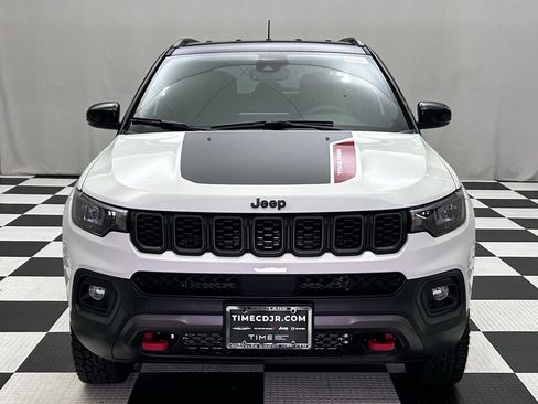 New 2026 Jeep Compass Trailhawk image 3