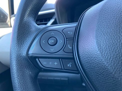 Used 2021 Toyota Corolla LE image 14