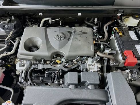 Certified 2025 Toyota RAV4 XLE AWD/4WD image 26